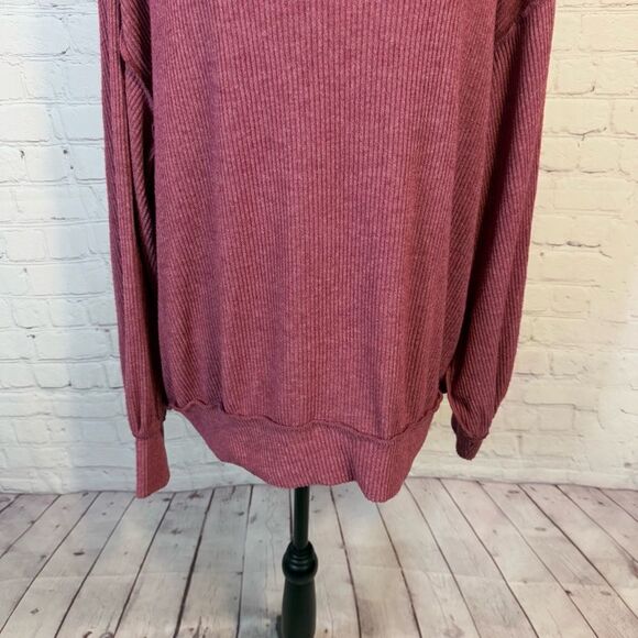 We The Free Main Squeeze Hacci Top size Extra Small - Picture 3 of 9